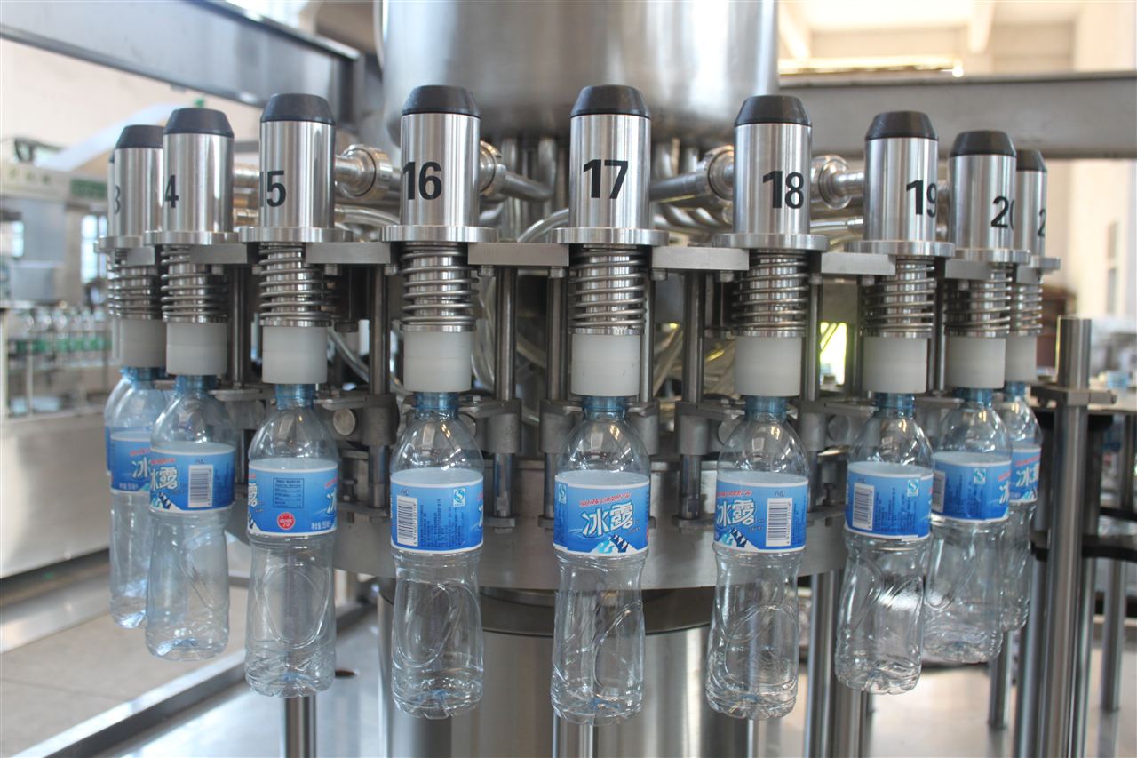 一款性能较好的产品——翔宇三合一灌装机