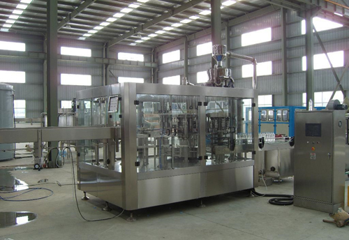 矿泉水灌装机