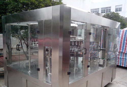 果汁饮料灌装机